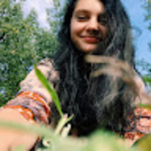 Meet your Posher, Lainy